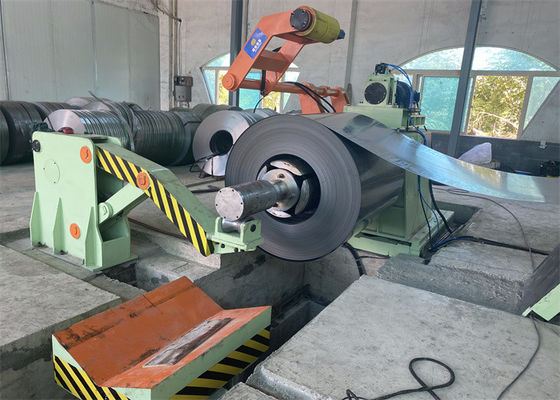 Light Gauge Precision Automatic Steel Sheet Slitting Line 0.3-3 X 1300